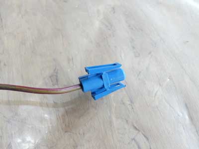 BMW 1 Pin 1 Wire Blue Connector Plug w/ Pigtail 13784623